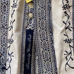 Men’s Robert Graham dress shirt